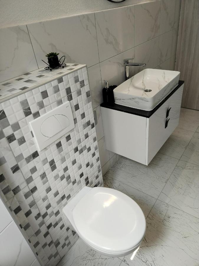 Apartman Zeko Риека Экстерьер фото